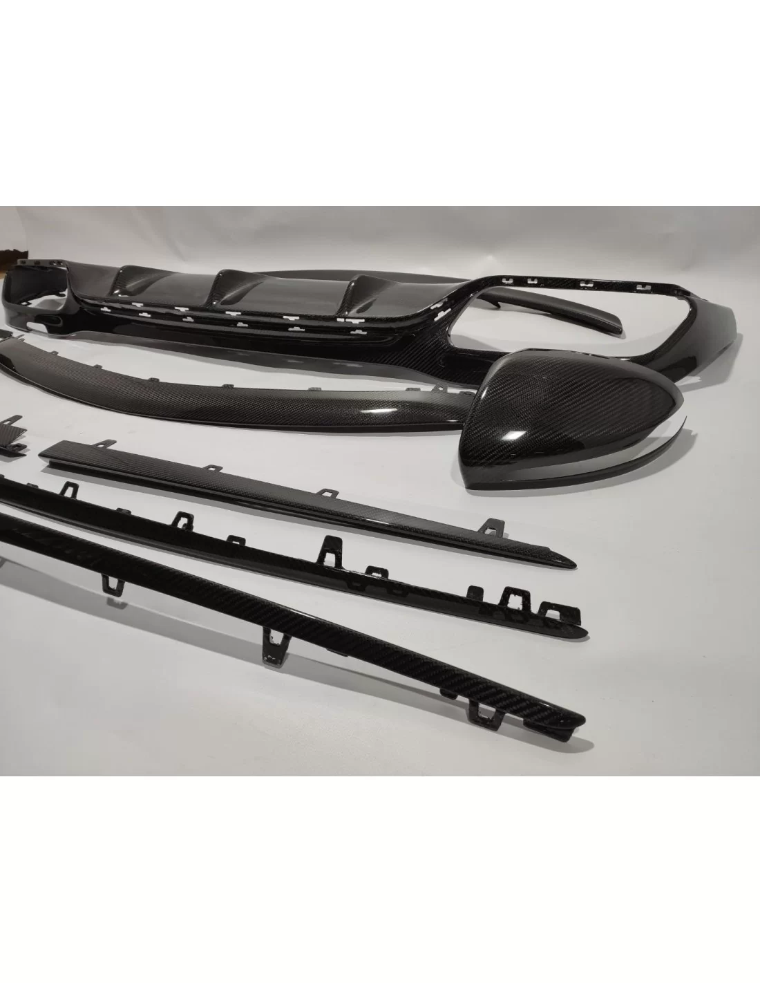 - Mercedes Benz - Mercedes-Benz S213 W213 E-Class Kit de carrocería completa de carbono 9pcs Set - 6 - Transforme su Mercedes C - Mercedes Benz - Mercedes-Benz S213 W213 E-Class Kit de carrocería completa de carbono 9pcs Set - 6 - Transforme su Mercedes C