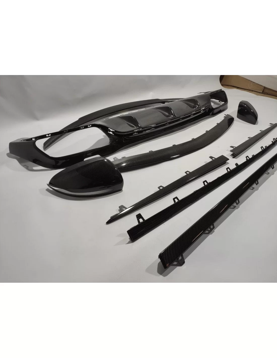  - Mercedes-Benz - Mercedes-Benz S213 W213 E-Klass Carbon Full Body Kit 9st Set - 10 - Förvandla din Mercedes S213 W213 E-klass 
