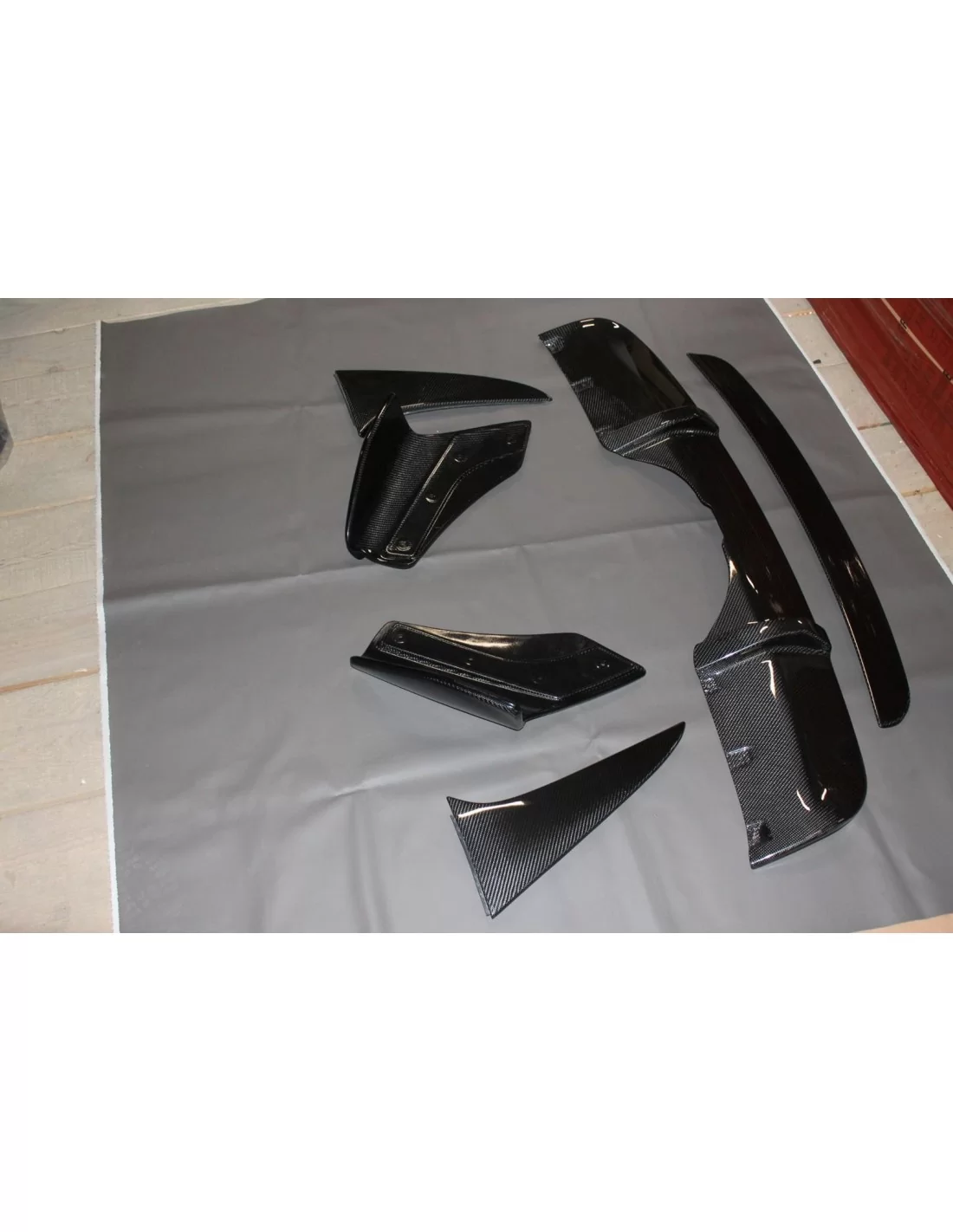  - BMW - BMW X5 F15 Kit carrozzeria in carbonio - 4 - Trasformate la vostra BMW X5 F15 con questo body kit in carbonio di qualit