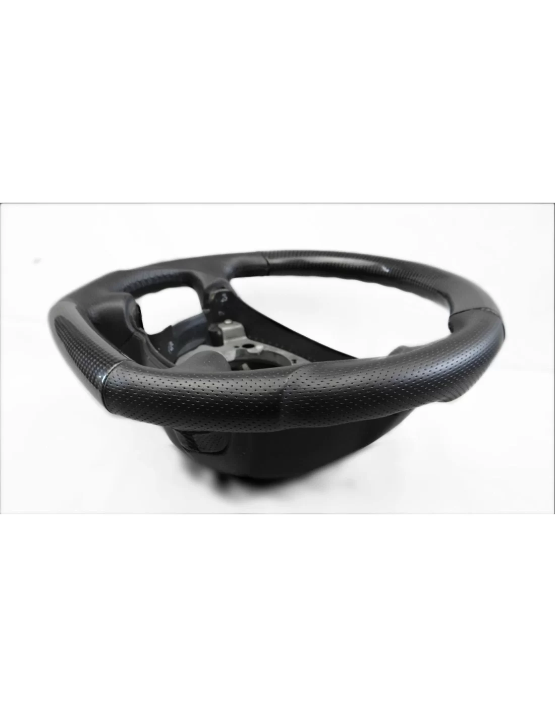  - Steering Wheels - 奔驰 G CLK E CLS 级 W209 W211 W219 W463 碳皮方向盘 - 5 - 这款碳纤维真皮方向盘专为 G、CLK、E 和 CLS 级车型 W209、W211、W219 和 W463 而设计，可
