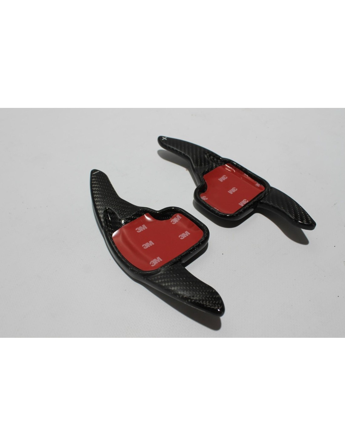 - BMW - BMW Сarbonio Paddle Shifts - 1 - Migliorate la vostra esperienza di guida con le palette del cambio in fibra di carboni  - BMW - BMW Сarbonio Paddle Shifts - 1 - Migliorate la vostra esperienza di guida con le palette del cambio in fibra di carboni