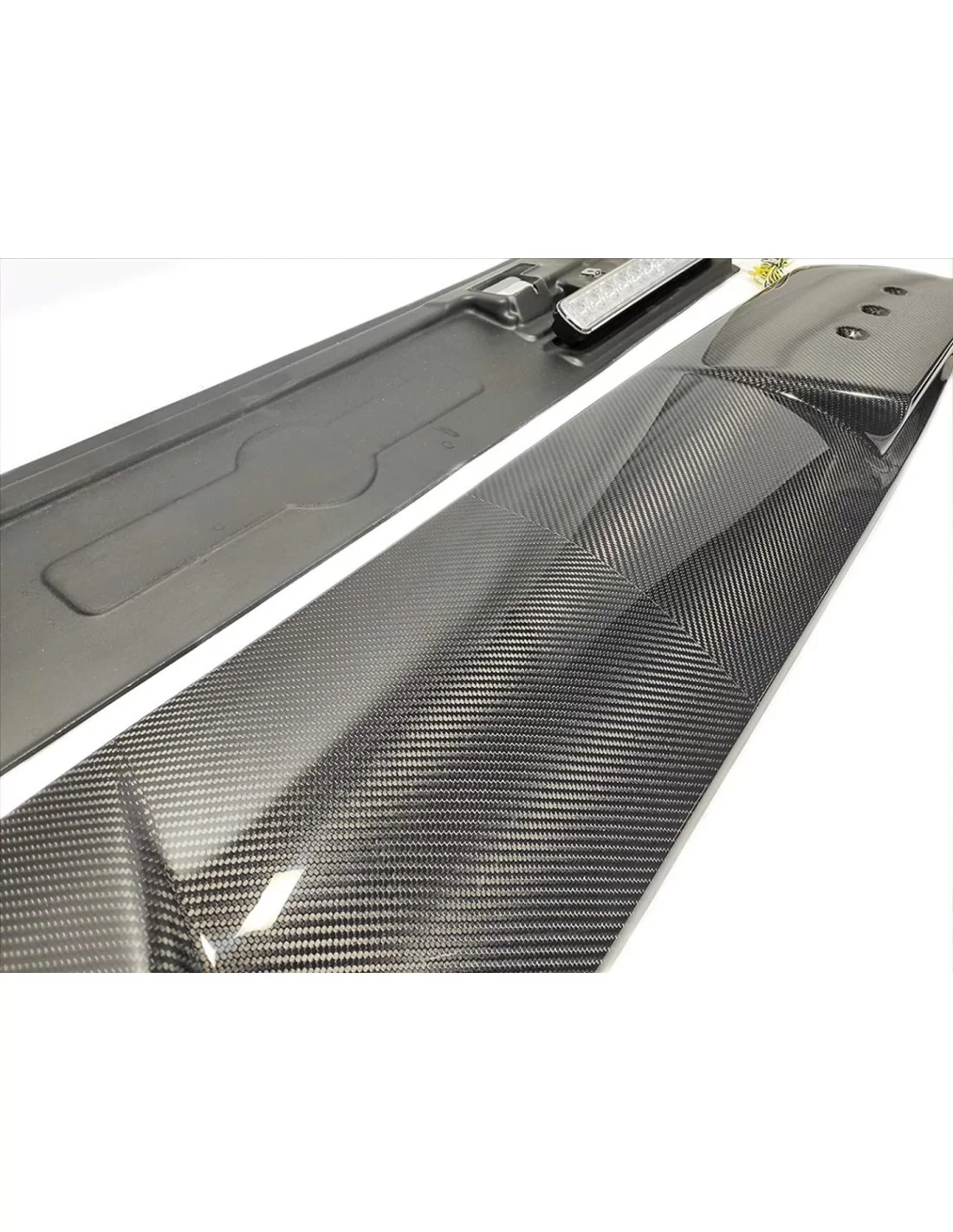 Carbon fiber front roof spoiler with LEDs for Mercedes W463A W464 Mercedes-Benz, Mercedes-Benz G-Class 2018+ (W463A), Lighting E Carbon fiber front roof spoiler with LEDs for Mercedes W463A W464 Mercedes-Benz, Mercedes-Benz G-Class 2018+ (W463A), Lighting E