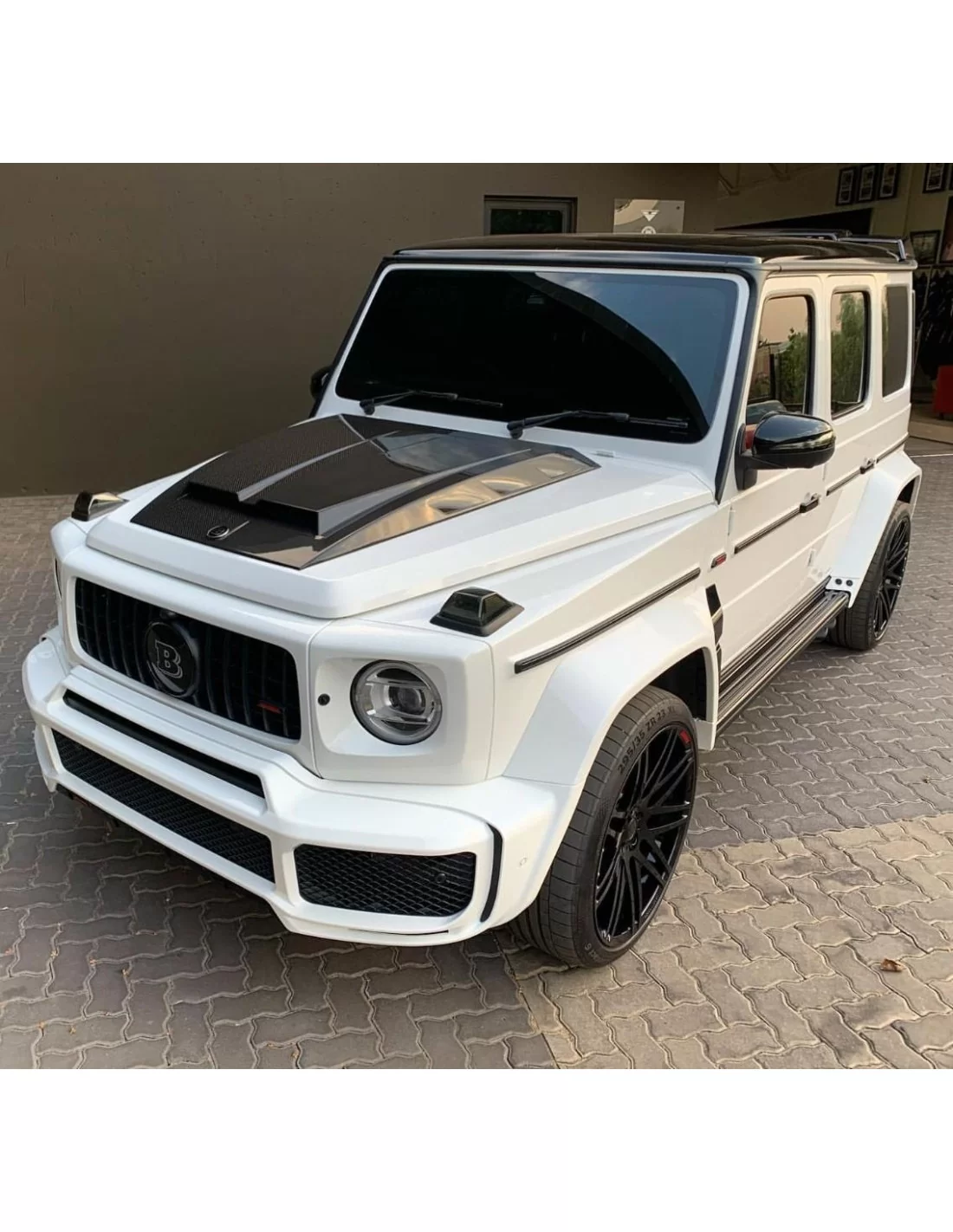- Mercedes Benz - Maska silnika Brabus z włókna szklanego do Mercedes-Benz W463A G-Class - 11 - Kup Brabus Hood Scoop z włókna   - Mercedes Benz - Maska silnika Brabus z włókna szklanego do Mercedes-Benz W463A G-Class - 11 - Kup Brabus Hood Scoop z włókna