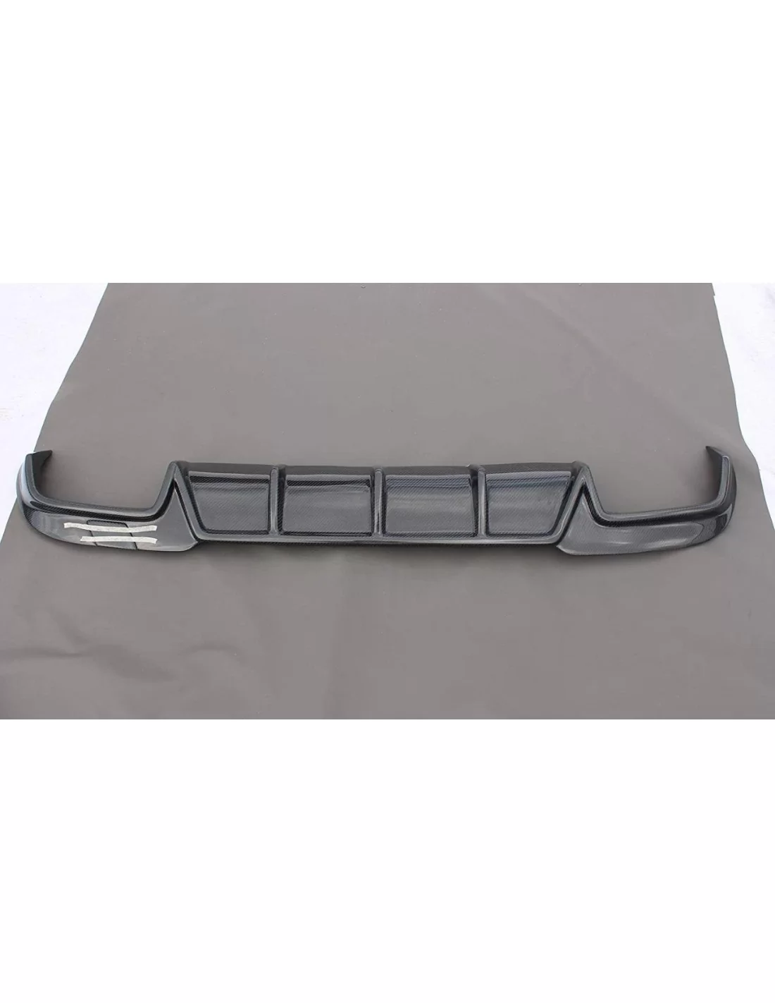  - Mercedes-Benz - Difusor Traseiro em Carbono Mercedes-Benz W212 - 3 - Eleve a estética do seu Mercedes W212 com este difusor t