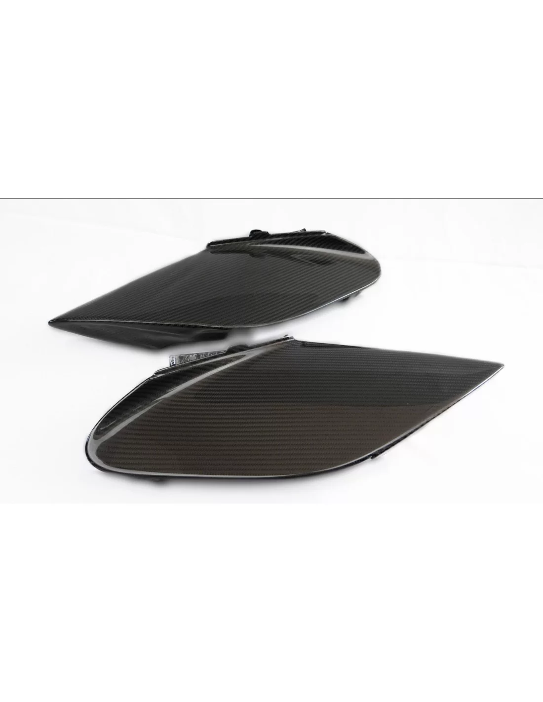  - Ferrari - Aberturas laterales de carbono Ferrari 488 GTB Spider 2015-17 - 8 - Mejora tu Ferrari 488 GTB Spider 2015-17 con el