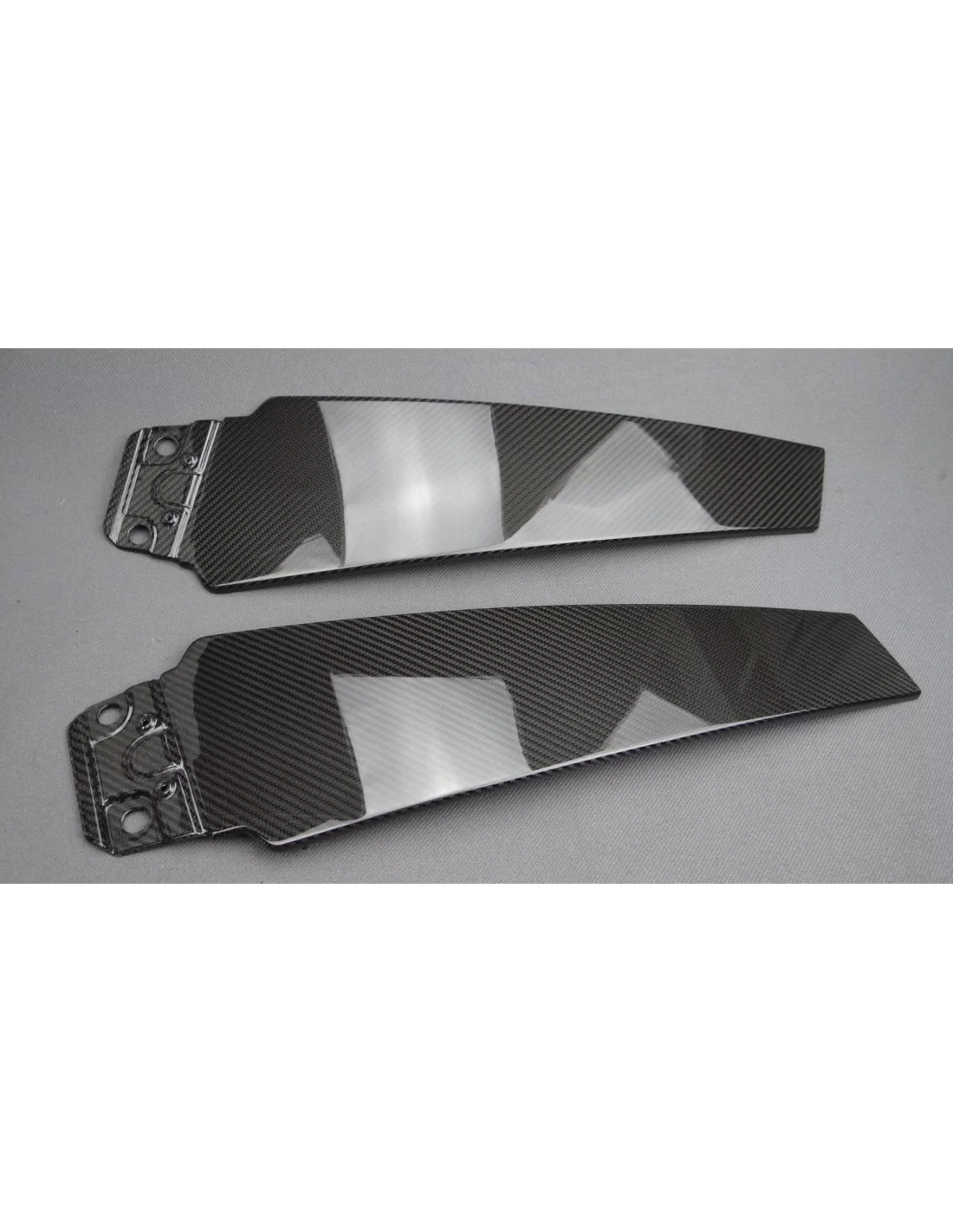 - Maserati - Maserati Quattroporte Ghibli 14-15 Guarnições de carbono dos pilares - 4 - Eleve o interior do seu Maserati Quattr  - Maserati - Maserati Quattroporte Ghibli 14-15 Guarnições de carbono dos pilares - 4 - Eleve o interior do seu Maserati Quattr