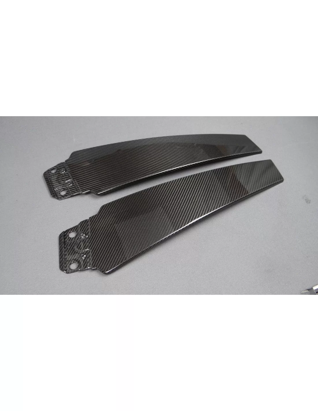 - Maserati - Maserati Quattroporte Ghibli 14-15 montanti in carbonio - 7 - Elevate gli interni della vostra Maserati Quattropor - Maserati - Maserati Quattroporte Ghibli 14-15 montanti in carbonio - 7 - Elevate gli interni della vostra Maserati Quattropor