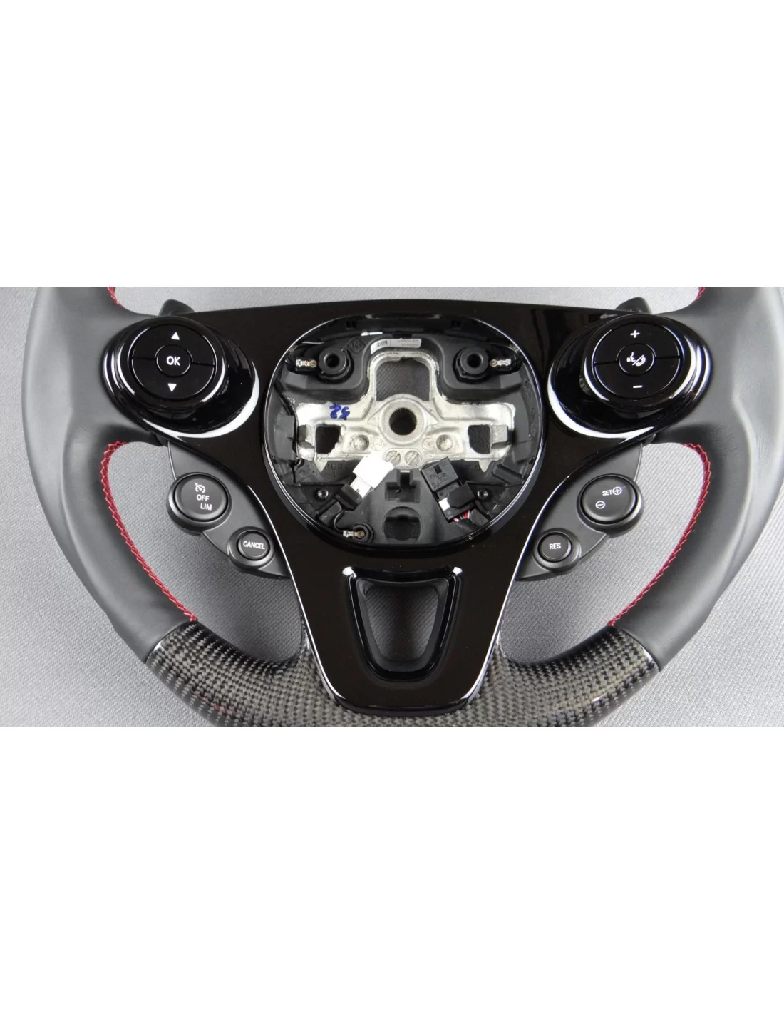- Steering Wheels - Mercedes Smart 453 Fortwo Forfour Рульове колесо з карбонової шкіри - 6 - Оновіть свій автомобіль з кермом - Steering Wheels - Mercedes Smart 453 Fortwo Forfour Рульове колесо з карбонової шкіри - 6 - Оновіть свій автомобіль з кермом