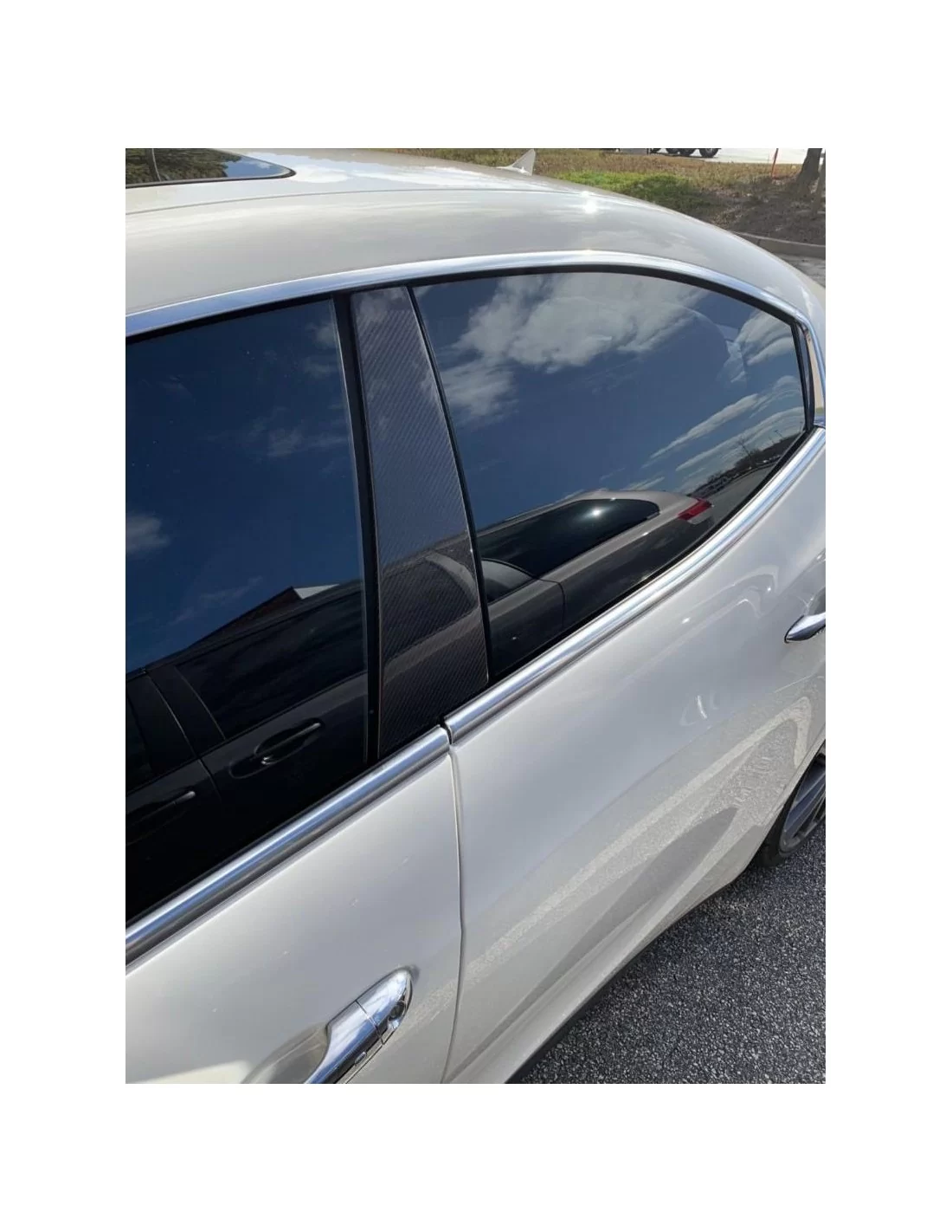  - Maserati - Maserati Quattroporte Ghibli 14-15 Pillars Carbon Trims - 16 - Rehaussez l'intérieur de votre Maserati Quattroport