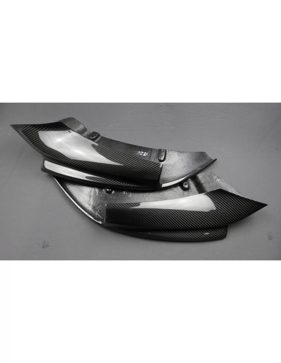 Wsporniki przedniego zderzaka z włókna węglowego M-Perfomance dla BMW serii 5 F10 2011-17 BMW, 5 Series F10 2010 BMW Wsporniki przedniego zderzaka z włókna węglowego M-Perfomance dla BMW serii 5 F10 2011-17 BMW, 5 Series F10 2010 BMW