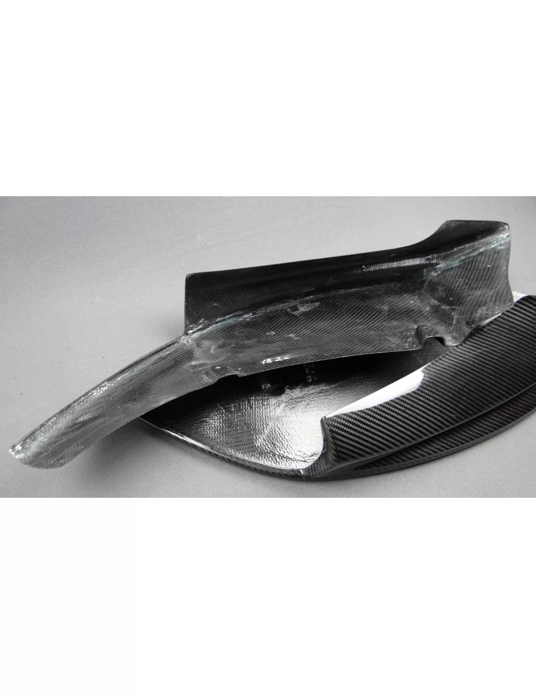 Сarbon fiber M-Perfomance front bumper brackets for BMW 5 series F10 2011-17 BMW, BMW 5 Series 2010-2016 (F10) BMW Сarbon fiber M-Perfomance front bumper brackets for BMW 5 series F10 2011-17 BMW, BMW 5 Series 2010-2016 (F10) BMW