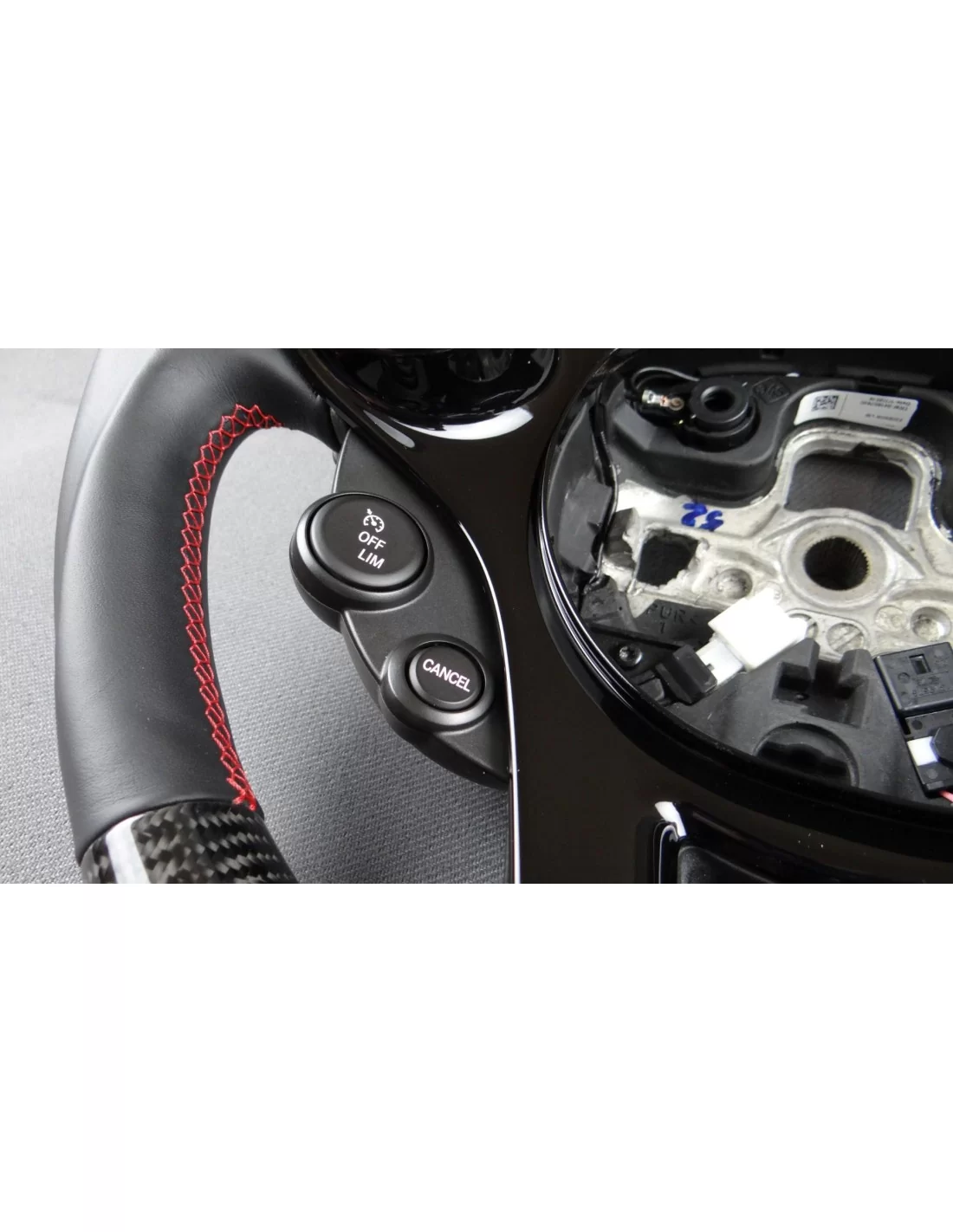  - Volante - Mercedes Smart 453 Fortwo Forfour Volante Cuero Carbono - 10 - Actualice su vehículo con el volante Smart 453 Fortw