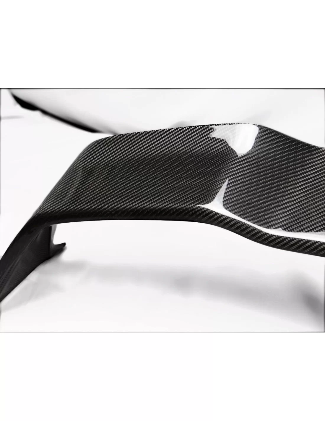  - Porsche - Porsche 958 Cayenne Carbon Rear Roof Spoiler 2011-14 - 6 - Buy the Porsche 958 Cayenne Carbon Rear Roof Spoiler (20