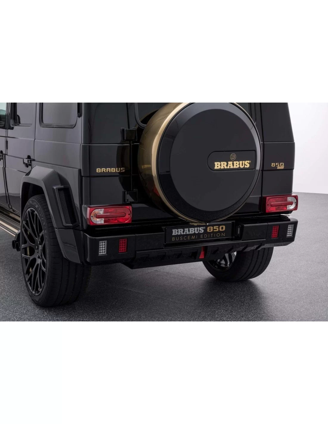  - Logos & Emblems - Mercedes-Benz W463 G-Klasse Achterreservewielhoes Gouden 24 Karaat Embleem - 2 - Koop de luxueuze Mercedes-