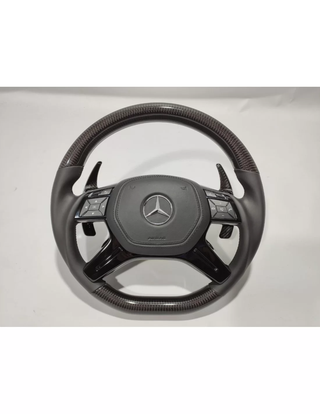  - Steering Wheels - Mercedes-Benz ML W166 GL GLS GLE W292 G W463 W212 E Volante em pele de carbono - 1 - Actualize o seu Merced