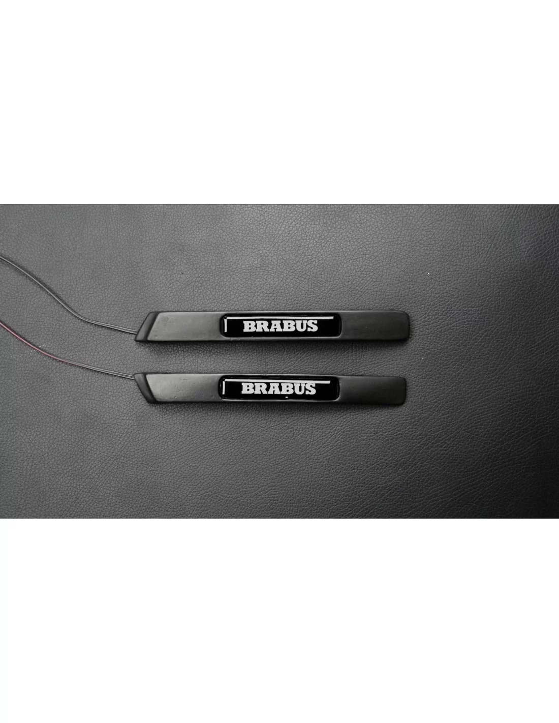  - Logos & Emblems - Fibra de vidro Brabus Widestar inserções laterais de para-lamas iluminados Mercedes G-Class W463 - 3 - Melh