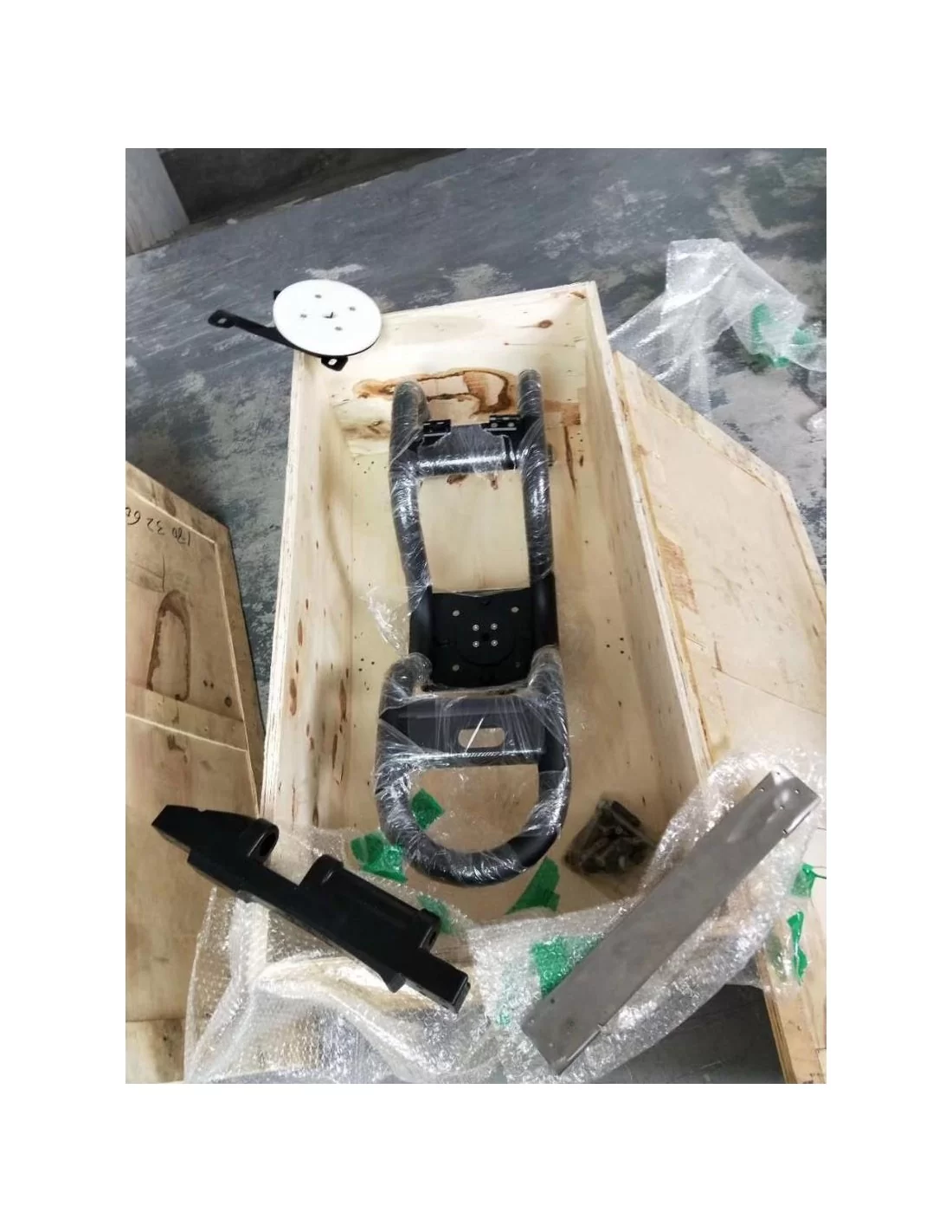 - Mercedes-Benz - Reservewielhoes van koolstofvezel voor Mercedes-Benz W463a W464 G-Wagon 4x4 Squared - 2 - Upgrade je Mercedes  - Mercedes-Benz - Reservewielhoes van koolstofvezel voor Mercedes-Benz W463a W464 G-Wagon 4x4 Squared - 2 - Upgrade je Mercedes