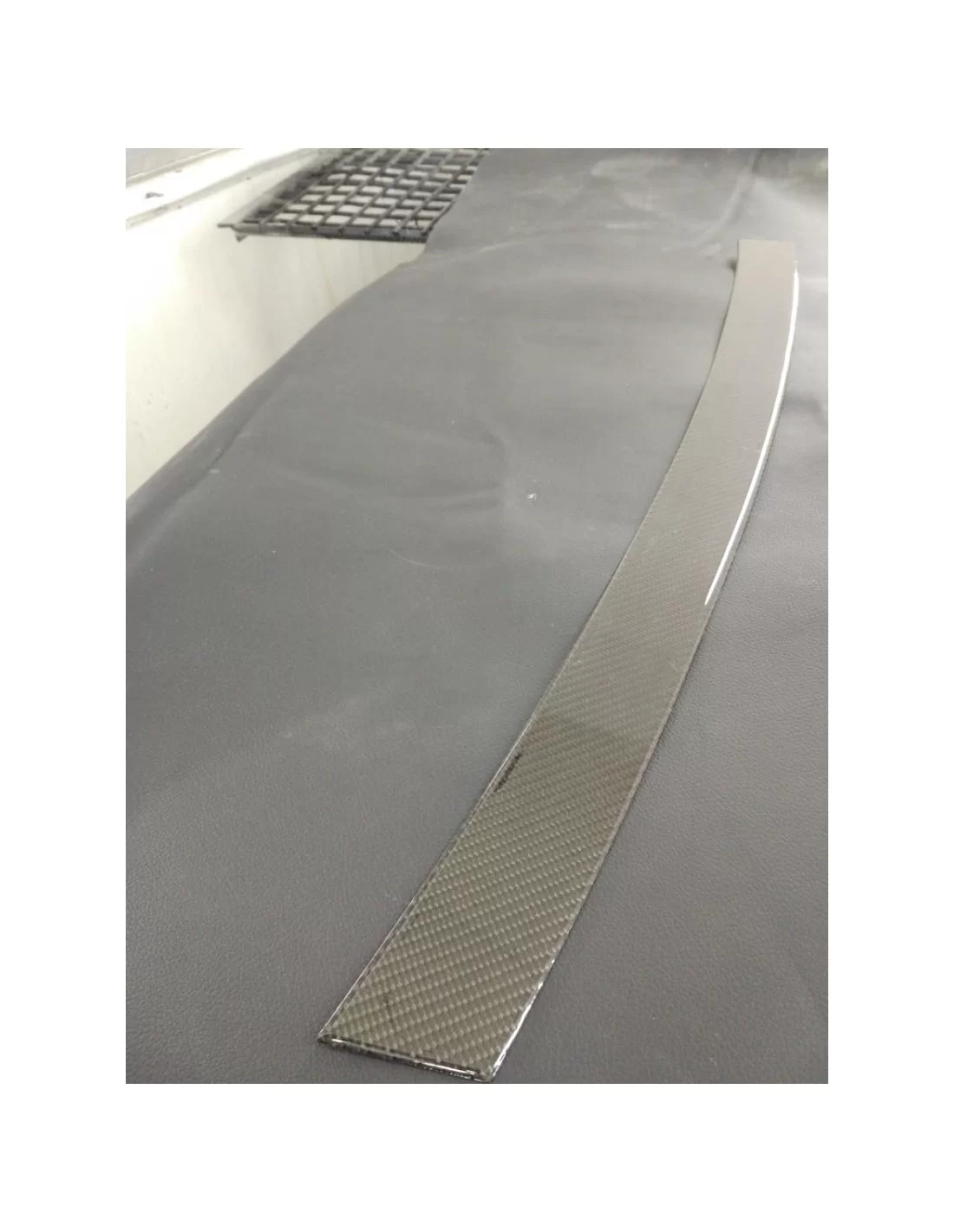  - BMW - 宝马 F10 后保险杠碳纤维上盖 - 2 - 为您的宝马 F10 升级碳纤维后保险杠上盖，使其时尚耐用！✌️❇️