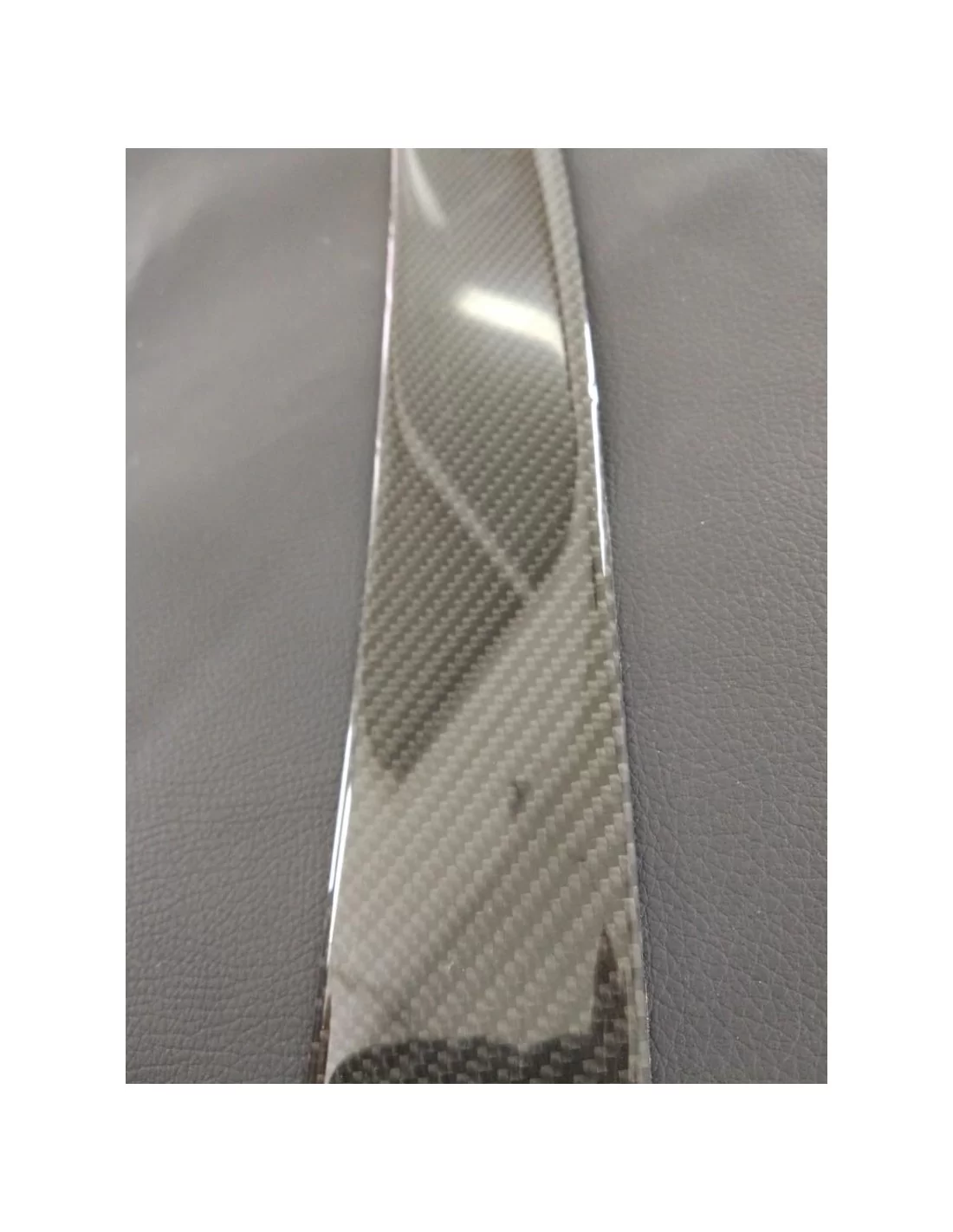 - BMW - Cobertura superior em carbono do para-choques traseiro do BMW F10 - 15 - Actualize o seu BMW F10 com esta cobertura sup - BMW - Cobertura superior em carbono do para-choques traseiro do BMW F10 - 15 - Actualize o seu BMW F10 com esta cobertura sup