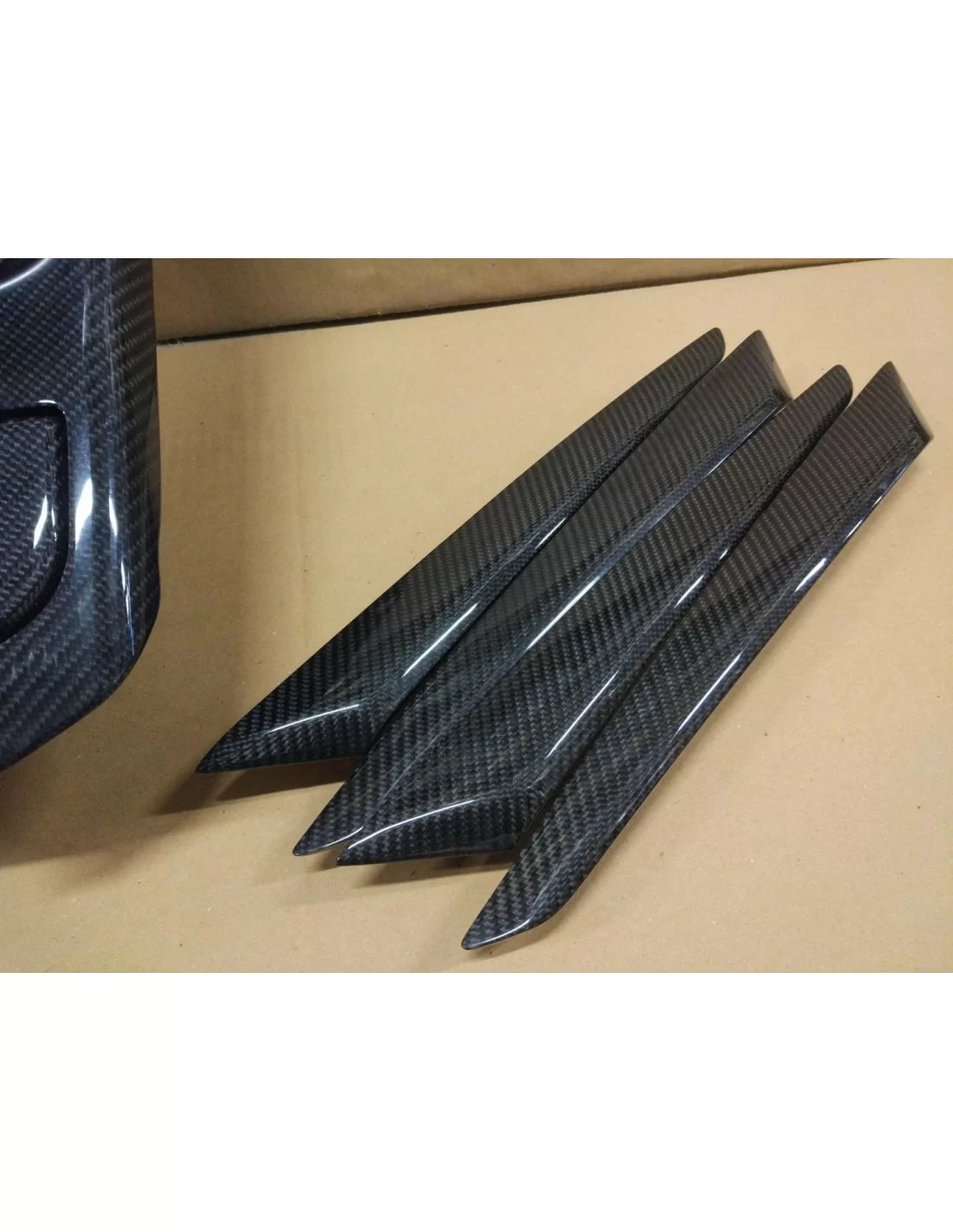 - Maserati - Maserati Ghibli Carbon Interieurdelen - 9 - Upgrade het interieur van je Maserati Ghibli met hoogwaardige carbon o - Maserati - Maserati Ghibli Carbon Interieurdelen - 9 - Upgrade het interieur van je Maserati Ghibli met hoogwaardige carbon o