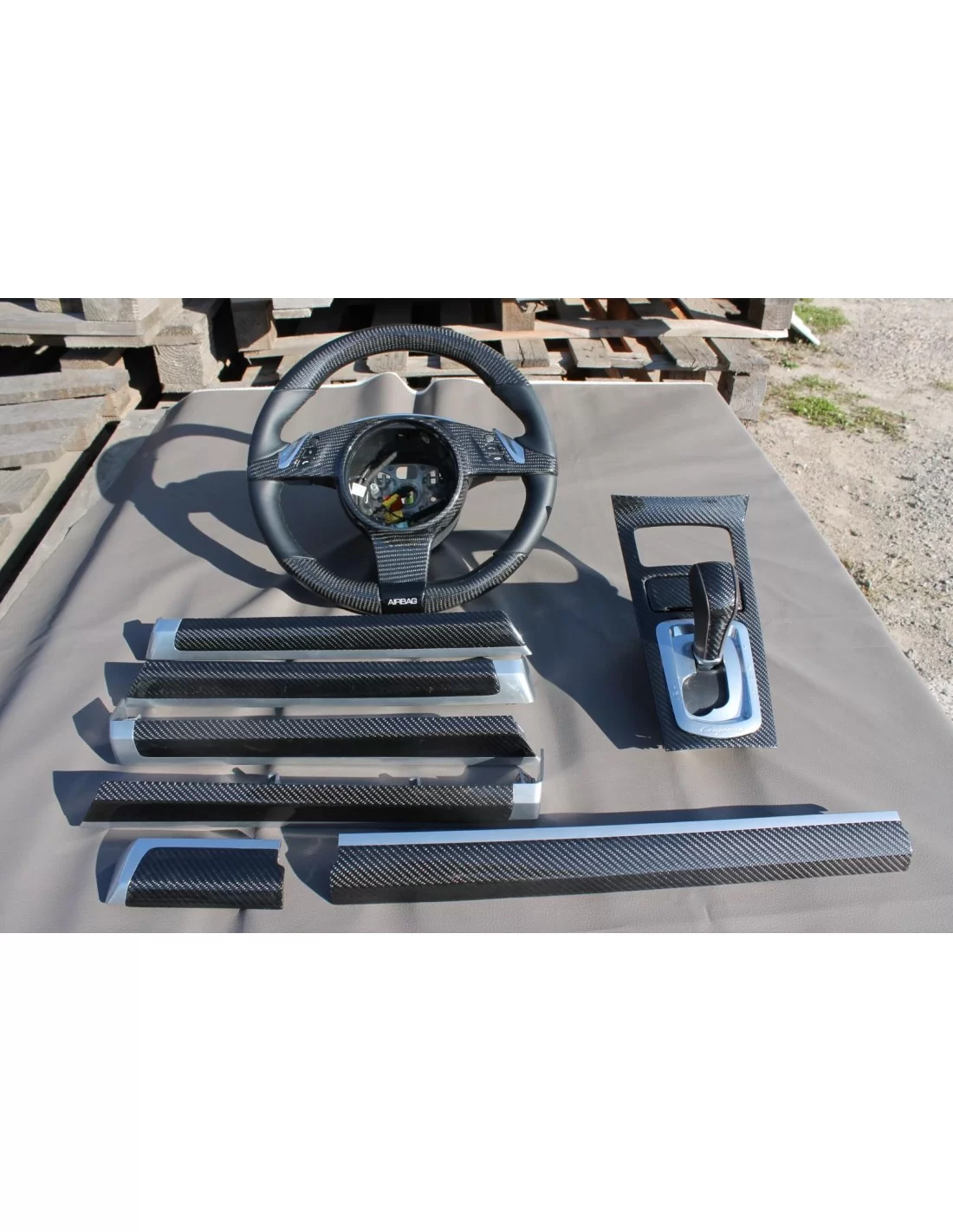  - Porsche - Porsche Cayenne Carbon interiör Carbon delar - 10 - Köp Porsche Cayenne Carbon Interior Parts på Tuneverse! Uppgrad