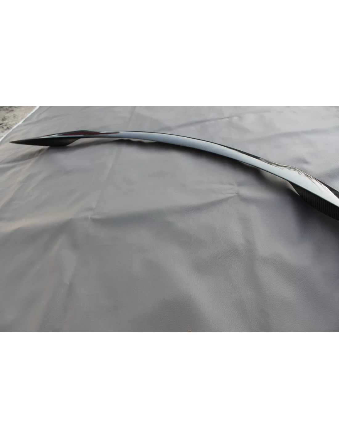 - Tesla - Spoiler trasero de carbono Tesla Modes S - 4 - Mejore la aerodinámica y el estilo de su Tesla Model S con este elegan - Tesla - Spoiler trasero de carbono Tesla Modes S - 4 - Mejore la aerodinámica y el estilo de su Tesla Model S con este elegan