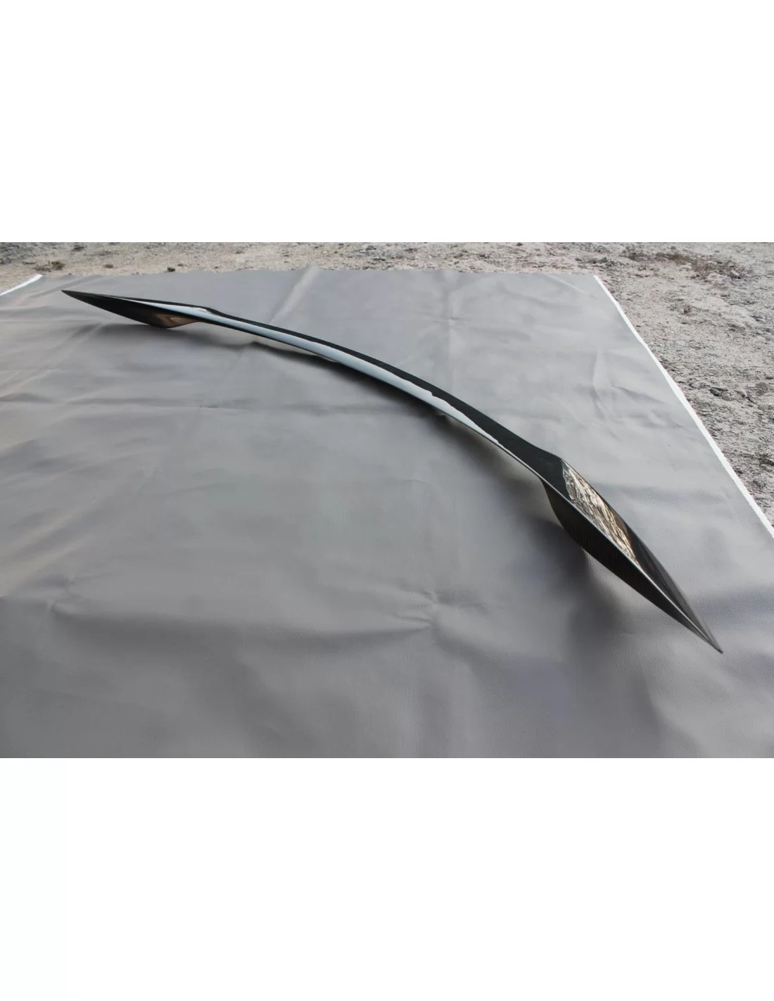 - Tesla - Spoiler trasero de carbono Tesla Modes S - 5 - Mejore la aerodinámica y el estilo de su Tesla Model S con este elegan - Tesla - Spoiler trasero de carbono Tesla Modes S - 5 - Mejore la aerodinámica y el estilo de su Tesla Model S con este elegan