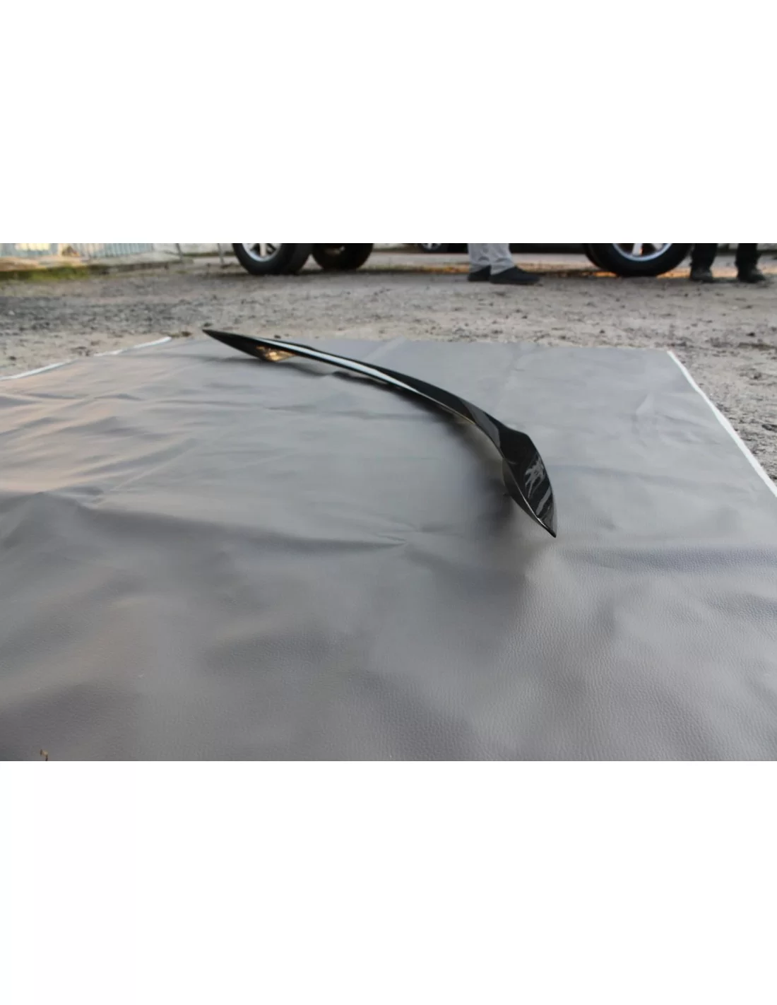 - Tesla - Spoiler trasero de carbono Tesla Modes S - 8 - Mejore la aerodinámica y el estilo de su Tesla Model S con este elegan - Tesla - Spoiler trasero de carbono Tesla Modes S - 8 - Mejore la aerodinámica y el estilo de su Tesla Model S con este elegan
