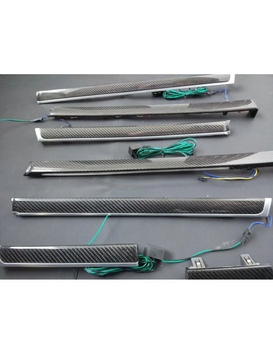 - Toyota - Toyota Land Cruiser Innenraum Carbon Teile - 2 - Toyota Land Cruiser Innenraumteile aus Carbon bei Tuneverse kaufen!  - Toyota - Toyota Land Cruiser Innenraum Carbon Teile - 2 - Toyota Land Cruiser Innenraumteile aus Carbon bei Tuneverse kaufen!