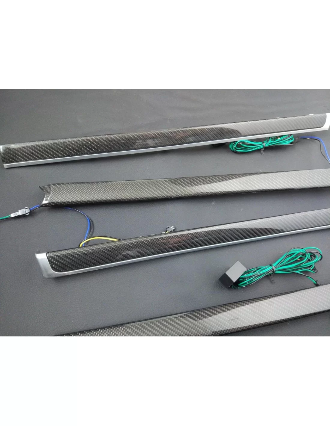 - Toyota - Toyota Land Cruiser Innenraum Carbon Teile - 4 - Toyota Land Cruiser Innenraumteile aus Carbon bei Tuneverse kaufen!  - Toyota - Toyota Land Cruiser Innenraum Carbon Teile - 4 - Toyota Land Cruiser Innenraumteile aus Carbon bei Tuneverse kaufen!