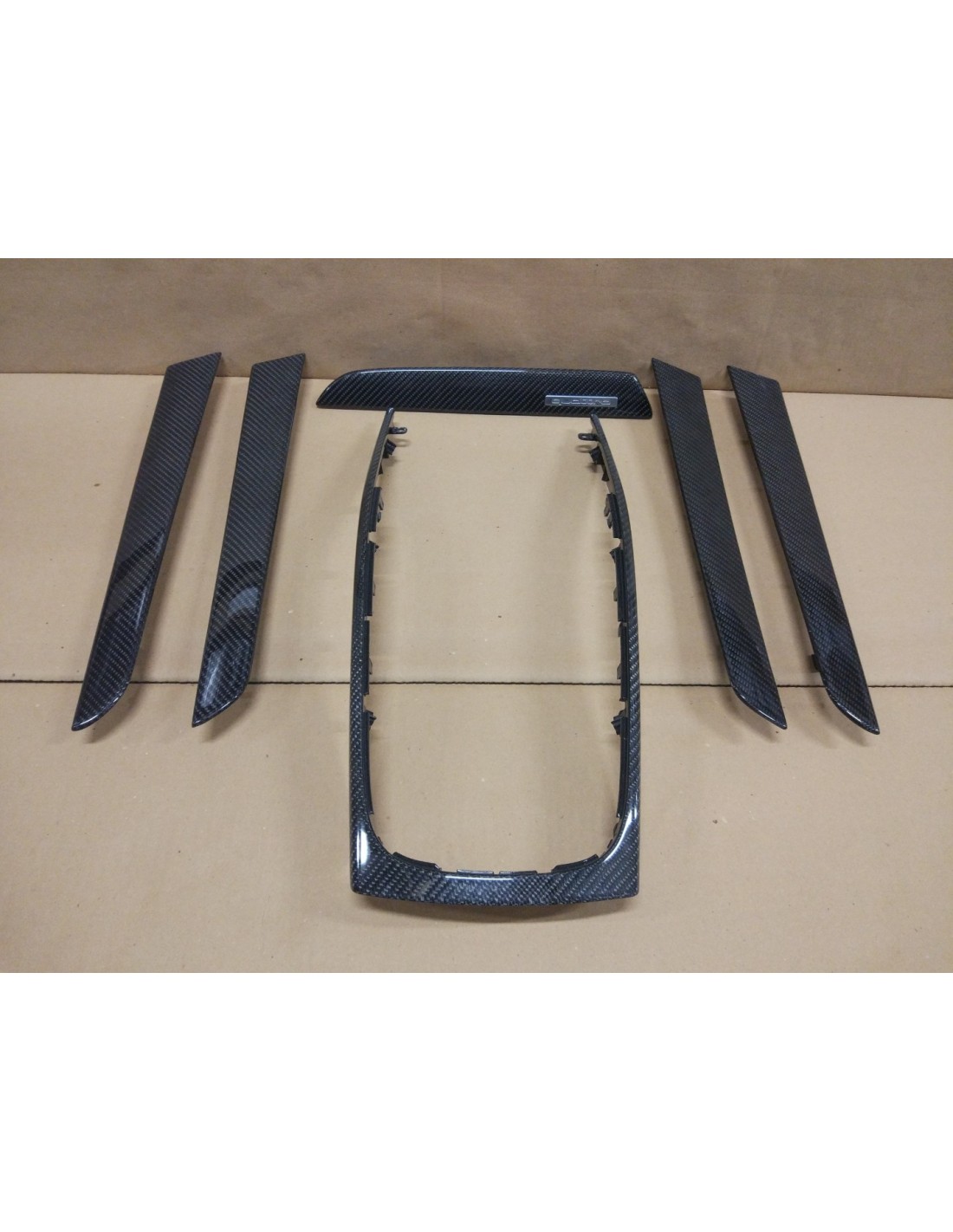 - Audi - Audi A4 Interior Decor carbon - 1 - Elevate your Audi A4's interior with premium carbon decor. A perfect blend of luxu - Audi - Audi A4 Interior Decor carbon - 1 - Elevate your Audi A4's interior with premium carbon decor. A perfect blend of luxu