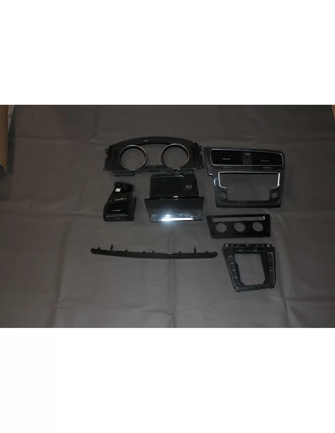  - VW Volkswagen - Volkswagen Golf 7 Parti interne in carbonio - 1 - Acquista i ricambi in carbonio per gli interni della Volksw