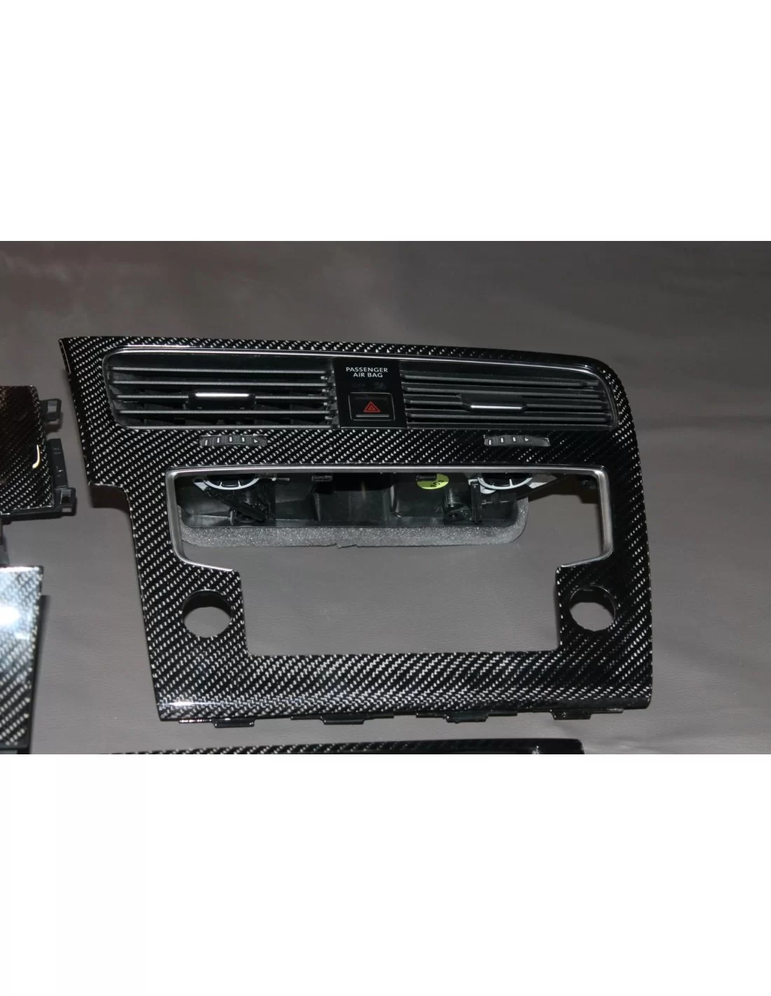  - VW Volkswagen - Volkswagen Golf 7 Parti interne in carbonio - 6 - Acquista i ricambi in carbonio per gli interni della Volksw