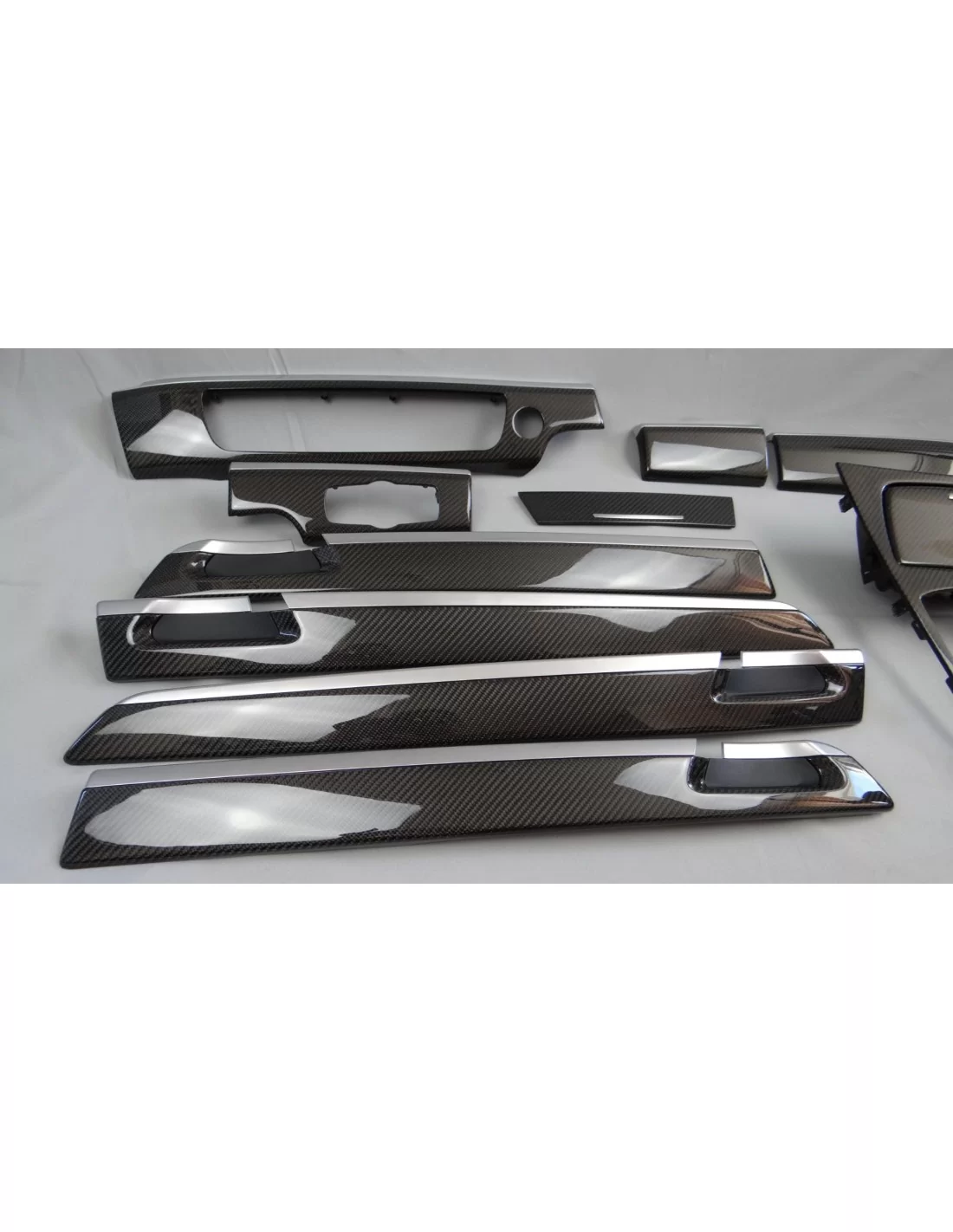 - BMW - BMW 7-series Interior Carbon Trims - 3 - Transform your BMW 7-Series with elegant interior carbon trims, enhancing styl - BMW - BMW 7-series Interior Carbon Trims - 3 - Transform your BMW 7-Series with elegant interior carbon trims, enhancing styl