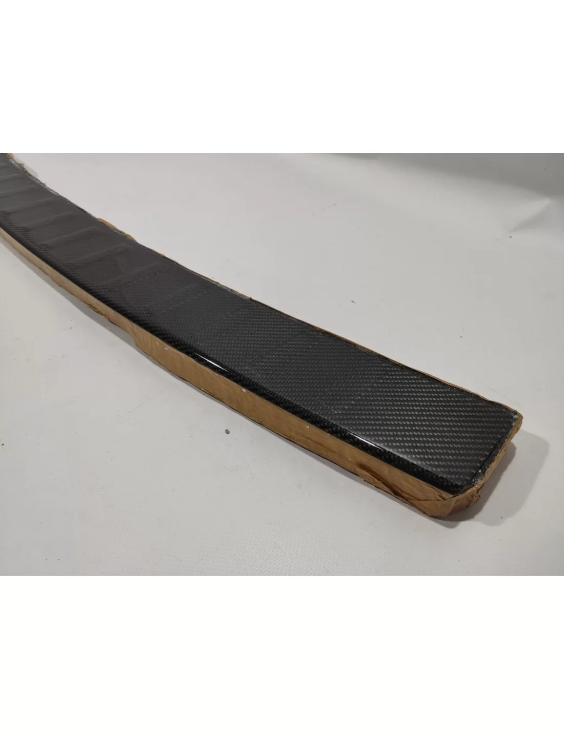  - BMW - BMW X5 F15 Pare-chocs arrière Carbone Upper Cover - 11 - Améliorez votre BMW X5 F15 avec un couvercle supérieur de pare