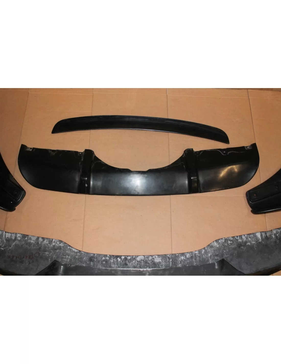 - BMW - BMW X5 F15 Kit de carrosserie en fibre de verre - 10 - Transformez votre BMW X5 F15 avec ce kit de carrosserie en fibre - BMW - BMW X5 F15 Kit de carrosserie en fibre de verre - 10 - Transformez votre BMW X5 F15 avec ce kit de carrosserie en fibre