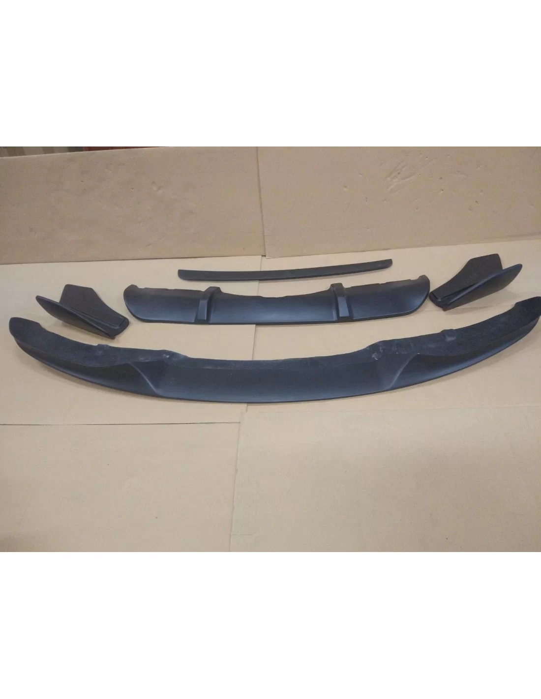 - BMW - BMW X5 F15 Kit de carrosserie en fibre de verre - 13 - Transformez votre BMW X5 F15 avec ce kit de carrosserie en fibre - BMW - BMW X5 F15 Kit de carrosserie en fibre de verre - 13 - Transformez votre BMW X5 F15 avec ce kit de carrosserie en fibre