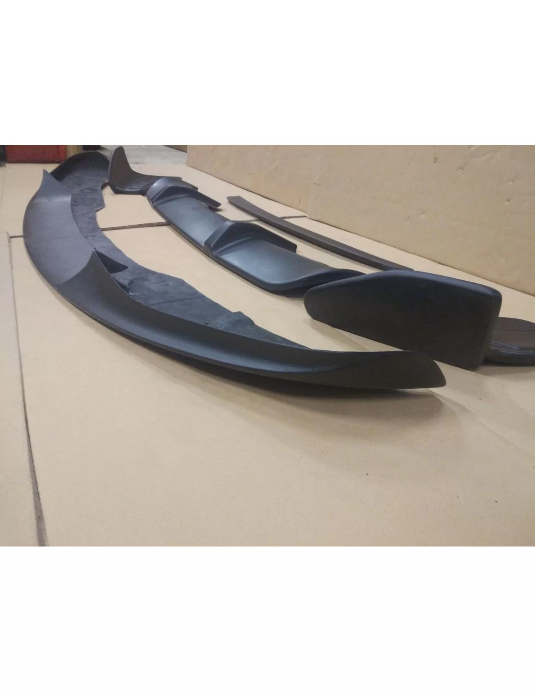 - BMW - BMW X5 F15 Kit de carrosserie en fibre de verre - 17 - Transformez votre BMW X5 F15 avec ce kit de carrosserie en fibre - BMW - BMW X5 F15 Kit de carrosserie en fibre de verre - 17 - Transformez votre BMW X5 F15 avec ce kit de carrosserie en fibre