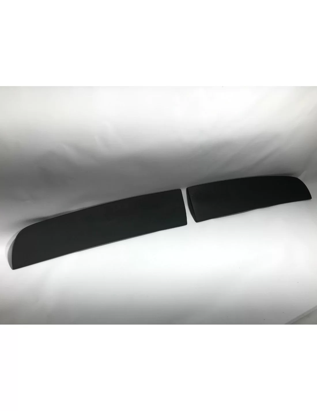  - Renault - Aileron en fibre de verre pour Renault Trafic - 1 - Achetez l'aileron en fibre de verre Renault Trafic chez Tunever
