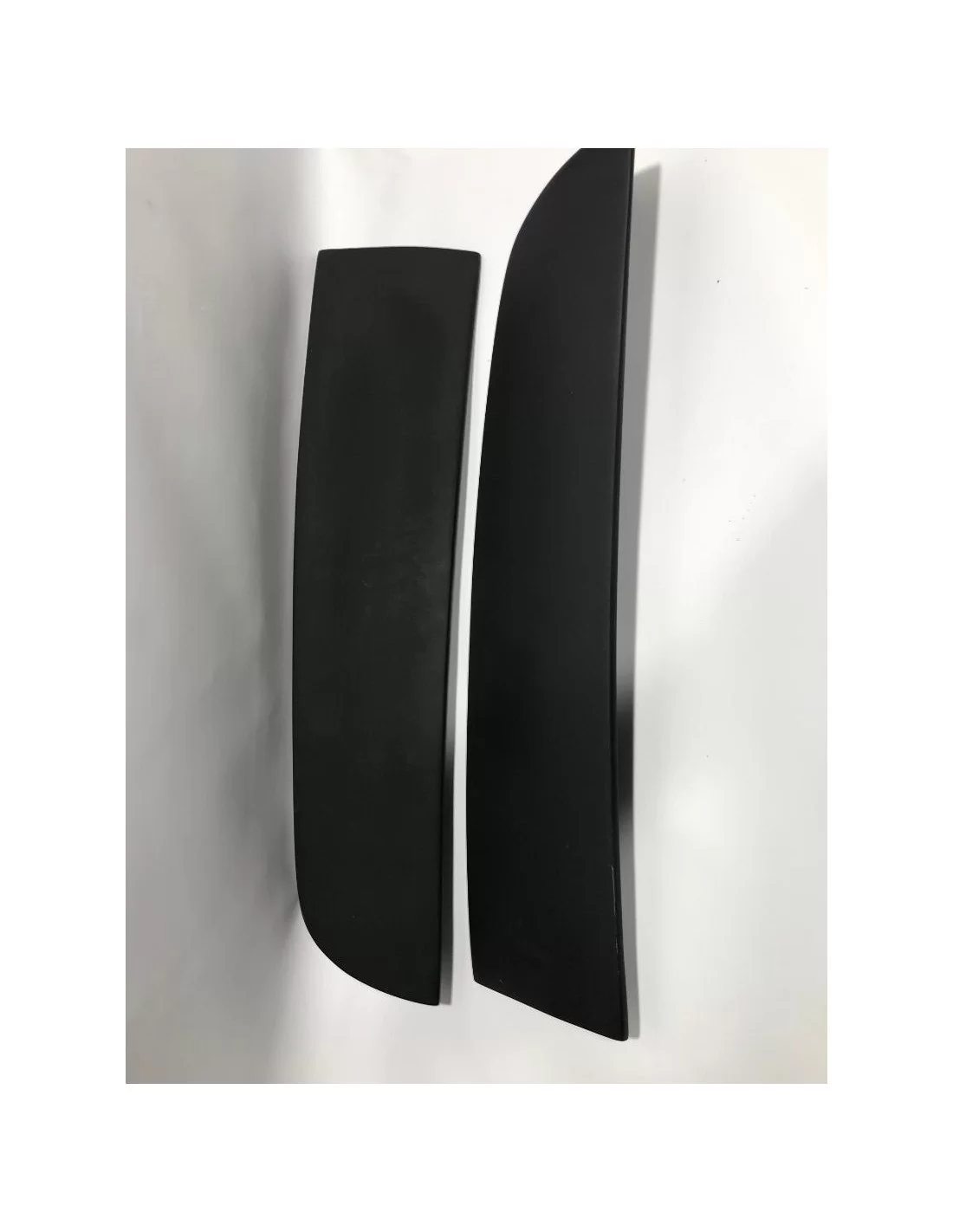 - Renault - Aileron en fibre de verre pour Renault Trafic - 3 - Achetez l'aileron en fibre de verre Renault Trafic chez Tunever