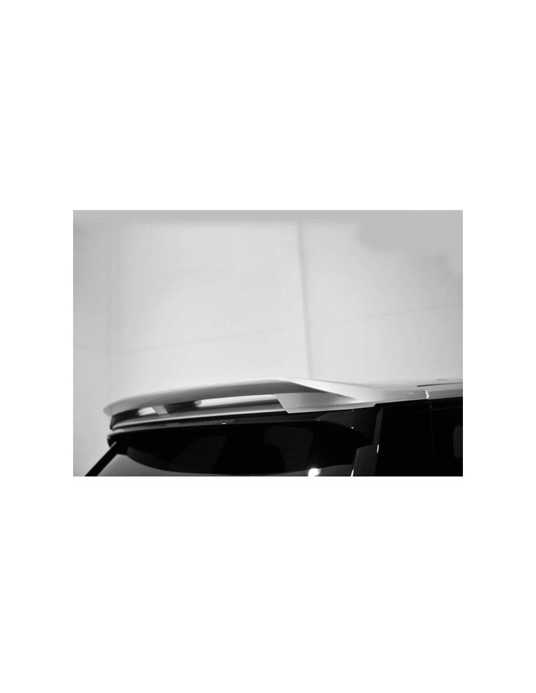  - Land Rover - Range Rover Vogue Rear Roof Spoiler - 3 - Enhance your Range Rover Vogue with a sleek rear roof spoiler, adding 