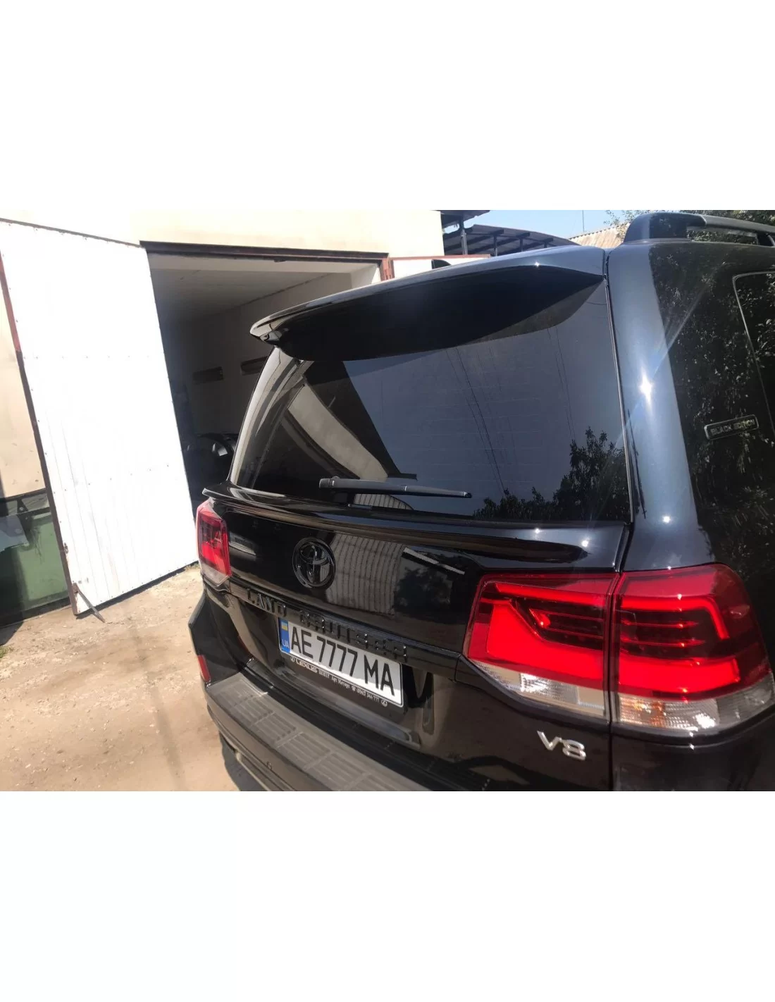 - Toyota - Toyota Land Cruiser 200 Aileron de toit arrière en fibre de verre - 2 - Achetez l'aileron en fibre de verre du toit - Toyota - Toyota Land Cruiser 200 Aileron de toit arrière en fibre de verre - 2 - Achetez l'aileron en fibre de verre du toit