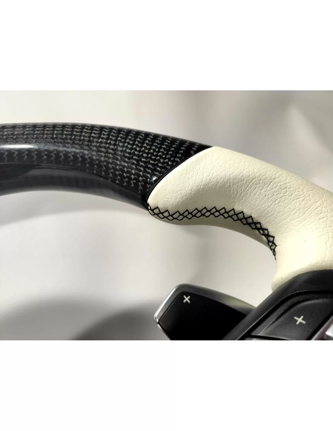 - Volante - BMW F30 F15 F16 Volante Carbono Cuero Blanco - 9 - ¡Comprar Volante BMW F30 F15 F16 de Cuero Blanco Carbono en Tune - Volante - BMW F30 F15 F16 Volante Carbono Cuero Blanco - 9 - ¡Comprar Volante BMW F30 F15 F16 de Cuero Blanco Carbono en Tune