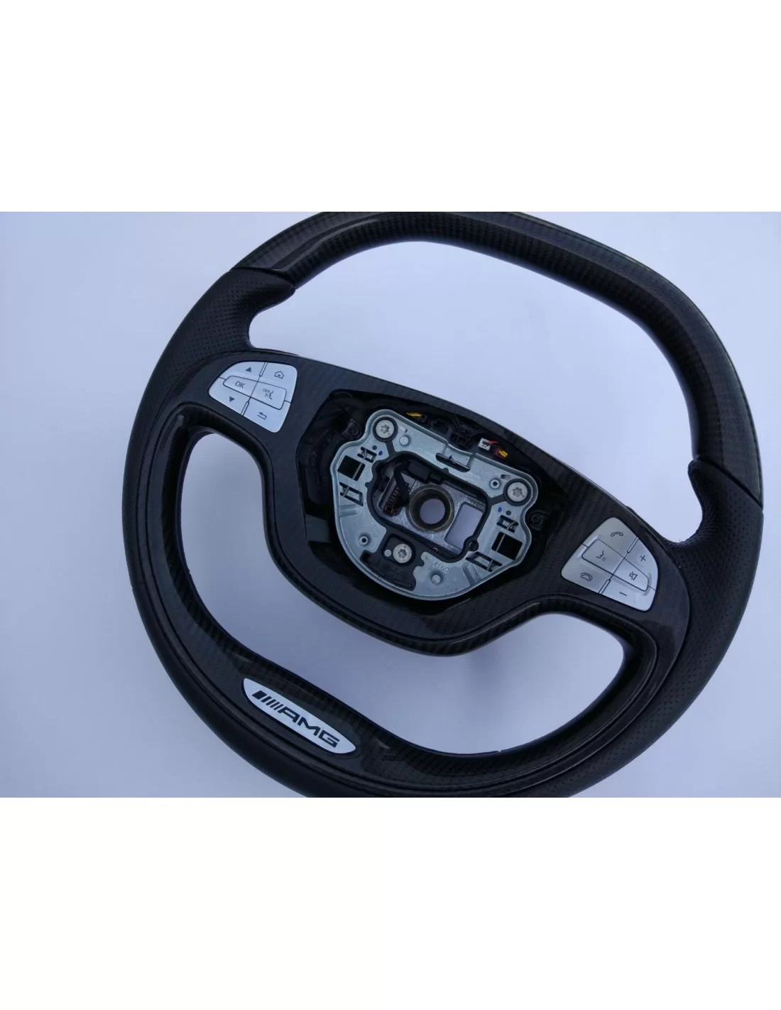 - Volante - Volante AMG in fibra di carbonio per Mercedes-Benz Classe S W222 - 7 - Aggiornate la vostra Mercedes-Benz Classe S - Volante - Volante AMG in fibra di carbonio per Mercedes-Benz Classe S W222 - 7 - Aggiornate la vostra Mercedes-Benz Classe S