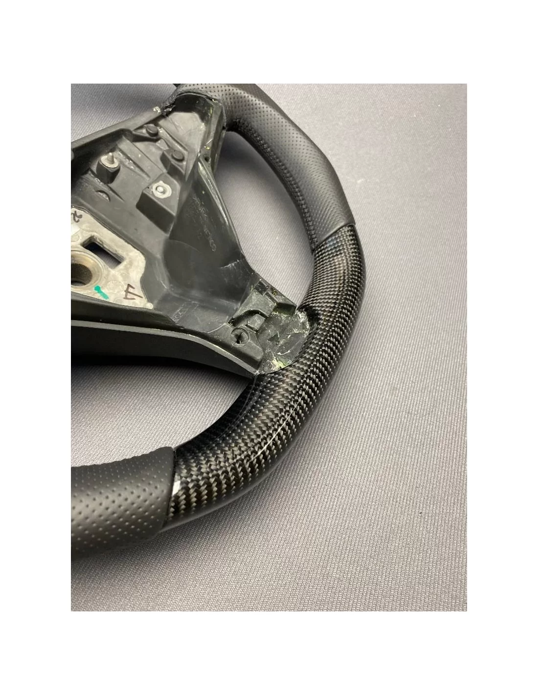  - Steering Wheels - Tesla Steering Wheel Carbon Leather - 2 - Elevate your Tesla with a sleek carbon leather steering wheel, de