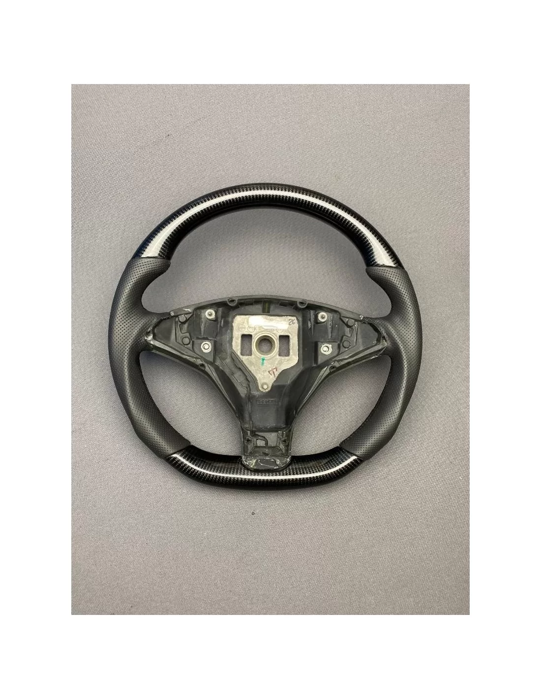  - Steering Wheels - Tesla Steering Wheel Carbon Leather - 4 - Elevate your Tesla with a sleek carbon leather steering wheel, de