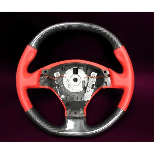 - Steering Wheels - 法拉利 F430 碳红色真皮方向盘 - 1 - 在 Tuneverse 使用我们的碳红色真皮方向盘提升您的法拉利 F430！体验奢华与性能--今天就订购吧！✅✉️