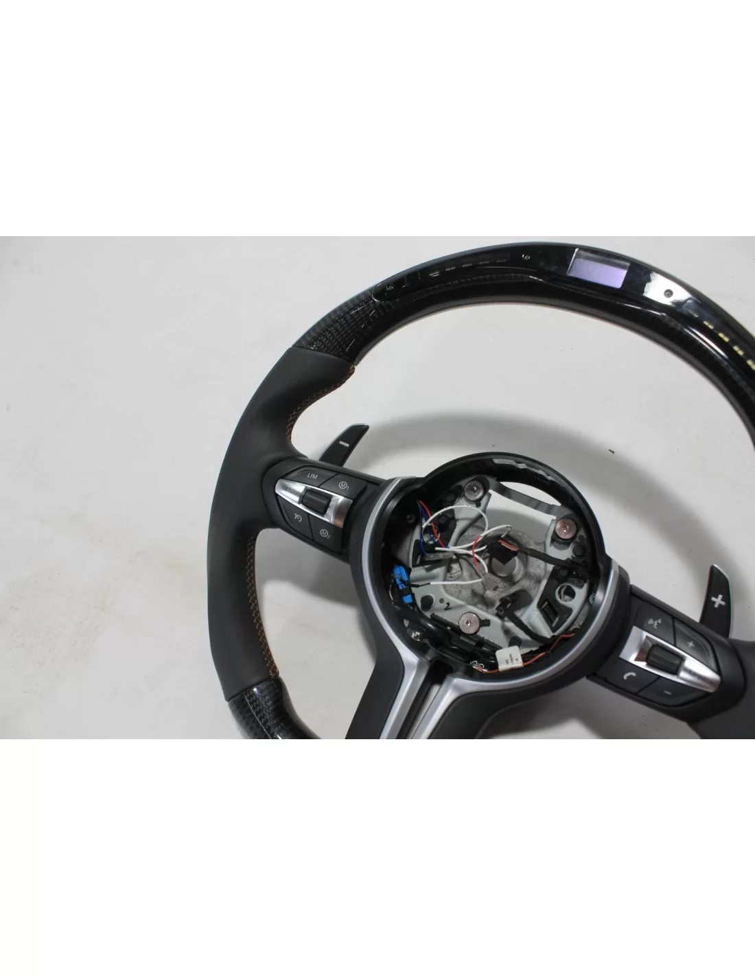  - Steering Wheels - BMW F80 F81 F82 F83 F85 F86 M3 M4 M2 X5m X6m Stuur Carbon Leder met LED paneel - 7 - Verhoog je rit met het