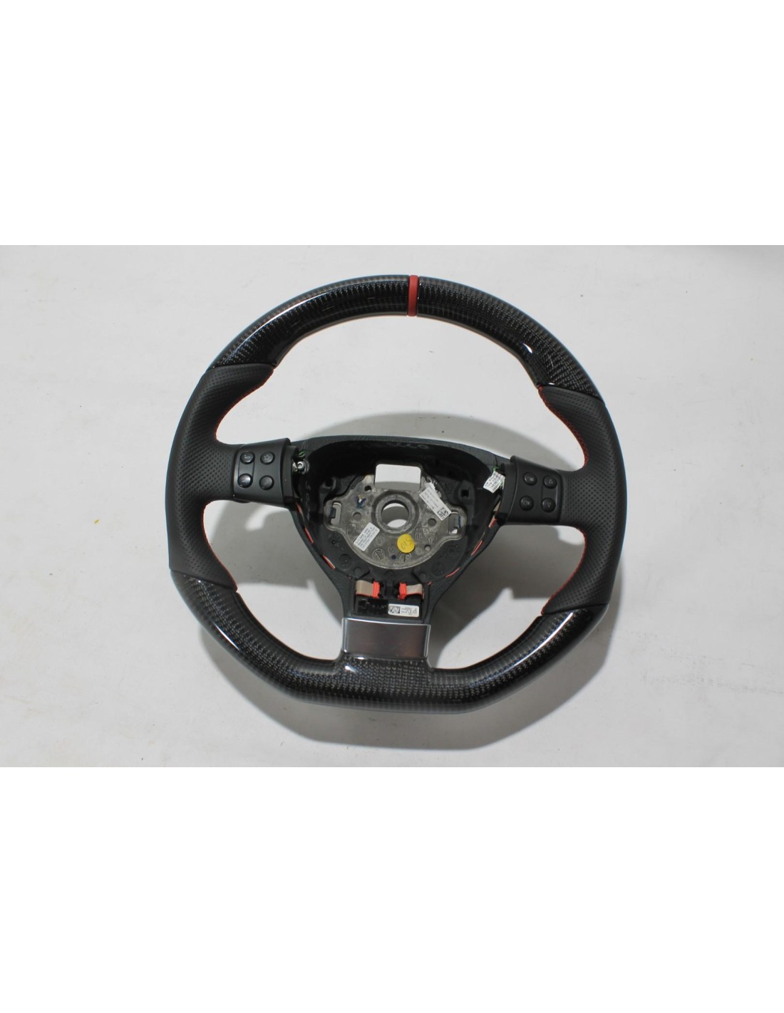  - Steering Wheels - Volkswagen Scirocco Ratt i kolfiberläder - 1 - Uppgradera din bil med Volkswagen Scirocco-ratten som är til
