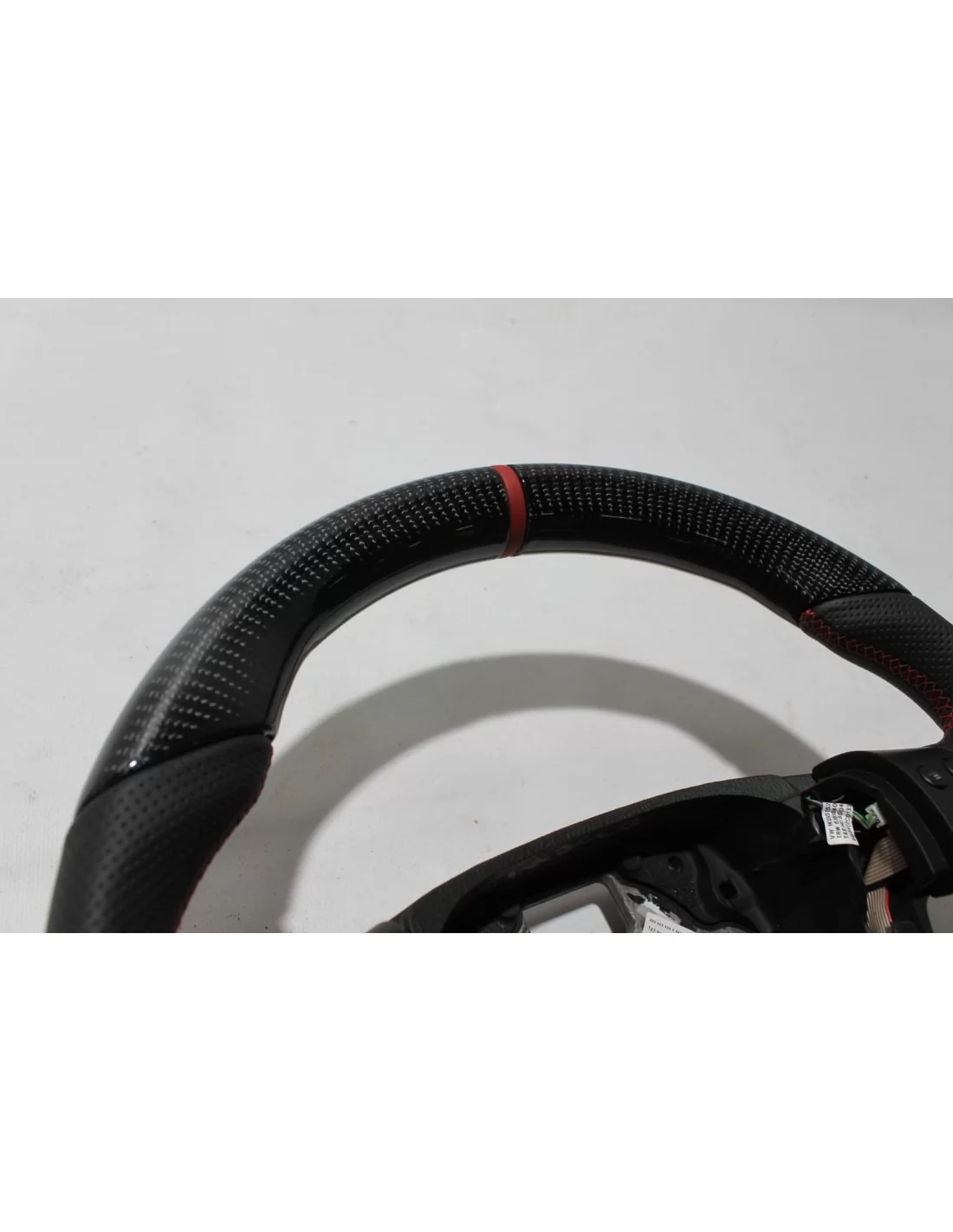  - Steering Wheels - Кермо Volkswagen Scirocco з карбонової шкіри - 6 - Оновіть свій автомобіль з кермом Volkswagen Scirocco, ви